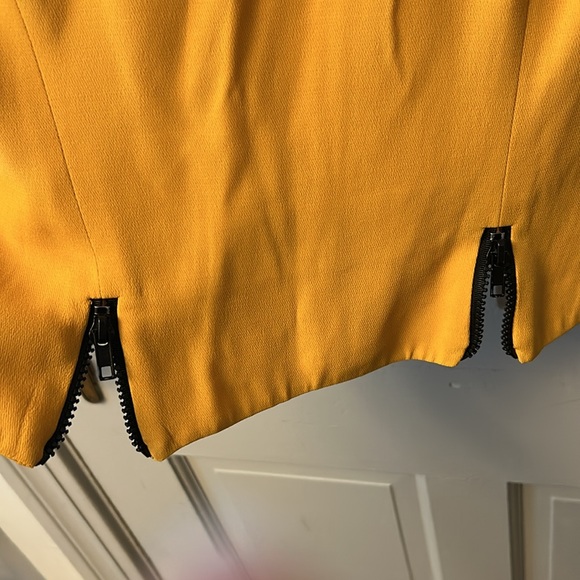 Vintage Cache Top - Picture 9 of 11